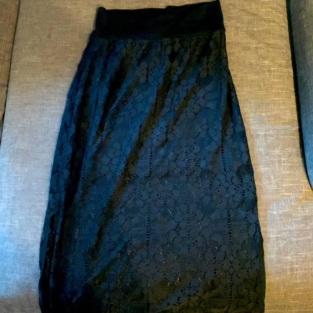 Ultra flirty lace crop skirt